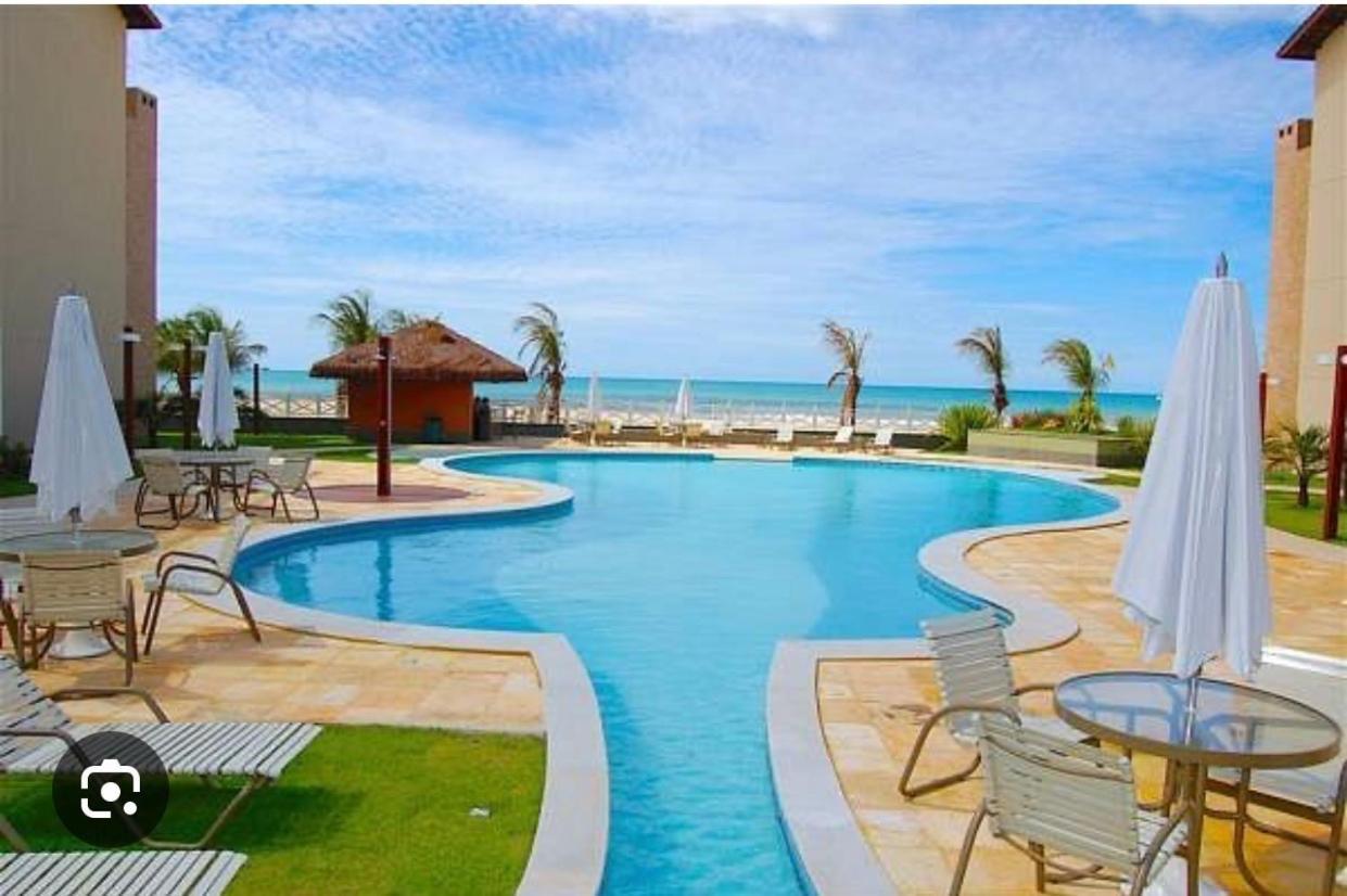 Apartamento Vista Total Do Mar Uma Cobertura A 400M Do Beach Park No Porto Das Dunas Aquiraz Condominio Terramaris Piscina Ampla Parque Infantil Sauna Estacionamento Privado Esterno foto